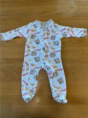 Burt’s Bees 0-3M Baby One-Piece Footie Pajamas with Breakfast Print